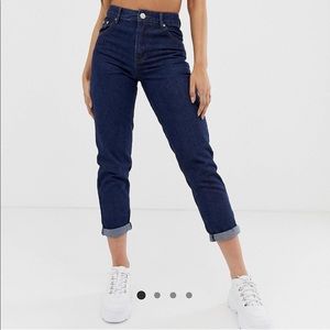 PRETTYLITTLETHING BOYFRIEND JEAN